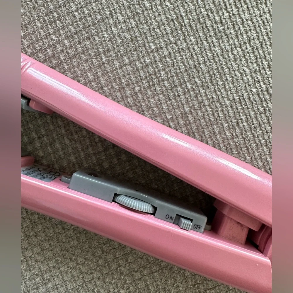 Friction free hair iron:straightener‎